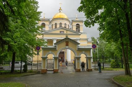 Республика Карелия. Петрозаводск.  Кафедральный Собор Александра Невского в  Голиковском парке.