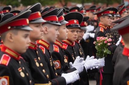 Петергоф. Курсанты во время торжественной линейки, посвященной дню знаний в Кадетском Военном Корпусе.