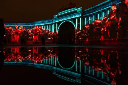 Санкт-Петербург. Лазерное шоу на Дворцовой площади.