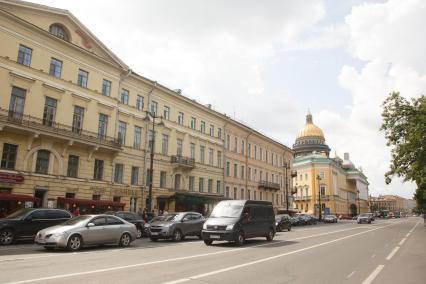 Санкт-Петербург. Вид на Адмиралтейский проспект.