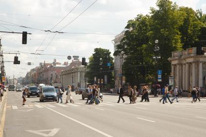 Санкт-Петербург. Вид на Невский проспект.