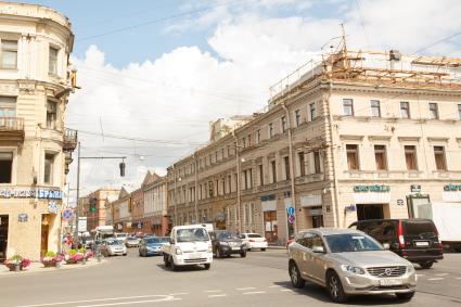 Санкт-Петербург. Вид на Садовую улицу.