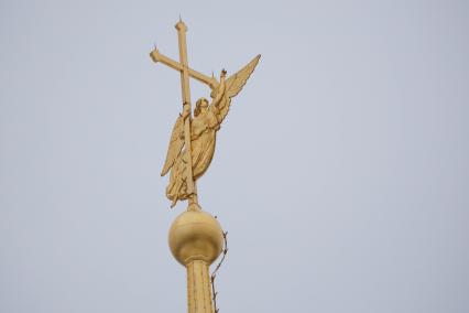 Санкт-Петербург. Ангел на шпиле Петропавловского собора Петропавловской крепости.