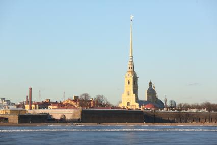 Санкт-Петербург. Вид на Петропавловскую крепость.