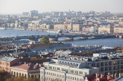 Санкт-Петербург. Вид на город сверху.