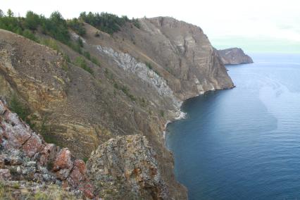 Иркутская область. о.Ольхон. Виды озера Байкал. Мыс Хобой.