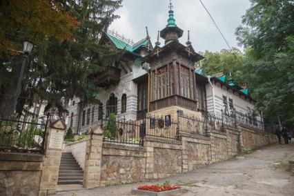 Кисловодск. Архитектурный памятник музей `Дача Шаляпина`.