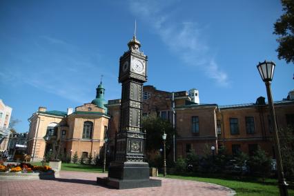 Иркутск. В парке скульптур у стоматологического центра.