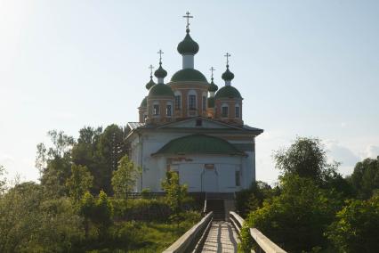 Республика Карелия. Олонец. Вид на Собор Божьей Матери Смоленской.