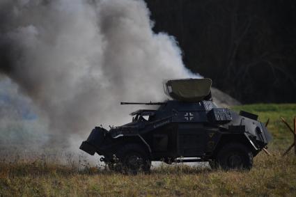 Московская область, Бородино. Участники реконструкции боев на Можайской линии обороны в октябре 1941 года,  проведенных  в рамках военно-исторического фестиваля `Москва за нами.1941 год`.