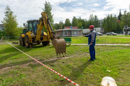 Ленинградская область. Аварийная бригада занимается поиском и ликвидацией утечки теплоносителя на сетях.