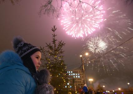 Оренбург. Новогодний салют.