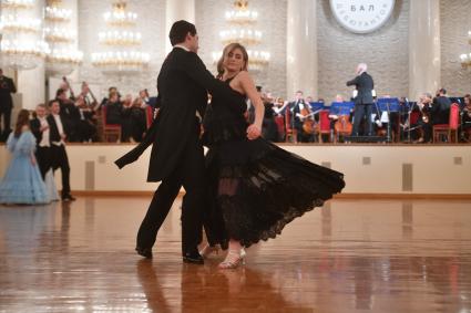Москва.  Дочь главного тренера ФК `Зенит` Сергея Семака Майя  на балу дебютанток журнала Tatler в отеле The Ritz-Carlton.