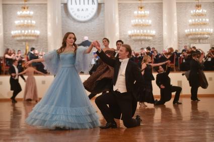 Москва. Дочь певца Григория Лепса Ева на балу дебютанток журнала Tatler в отеле The Ritz-Carlton.