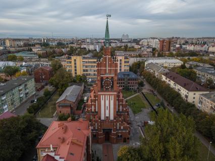 Калининград. Вид сверху на здание  филармонии.