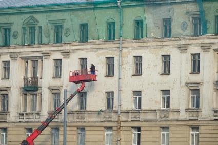 Санкт-Петербург. Ремонт фасада жилого дома.