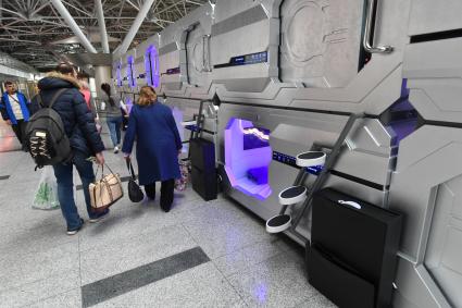 Москва. Капсульный отель в аэропорту `Внуково`.