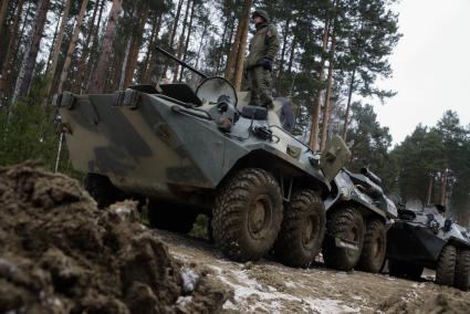 Екатеринбург. Свердловский полигон. Военнослужащие армии государств-членов ОДКБ (Организация Договора о коллективной безопасности) во время совместных учений миротворческих сил \'Нерушимое братство – 2018\'