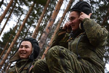 Екатеринбург. Свердловский полигон. Военнослужащий армии государств-членов ОДКБ (Организация Договора о коллективной безопасности) во время совместных учений миротворческих сил \'Нерушимое братство – 2018\'