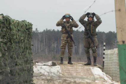 Екатеринбург. Свердловский полигон. Военнослужащие армии государств-членов ОДКБ (Организация Договора о коллективной безопасности) во время совместных учений миротворческих сил \'Нерушимое братство – 2018\'