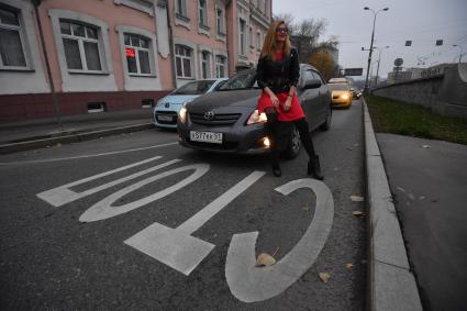 Москва.  На съезде с ТТК на пересечении улиц Нижняя Масловка и Марины Расковой камеры фото-видеофиксации  начали распознавать новый вид нарушения ПДД - выезд за стоп-линию.