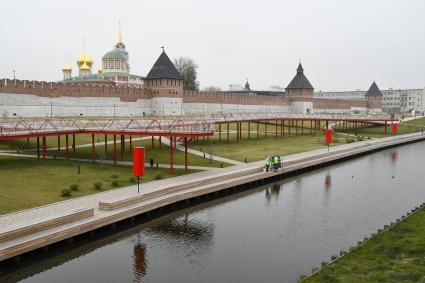 Тула. Вид на Тульский Кремль с Казанской набережной.