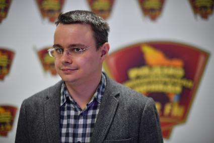 Москва. Переводчик Андрей Шмидт на радио `Комсомольская правда`.