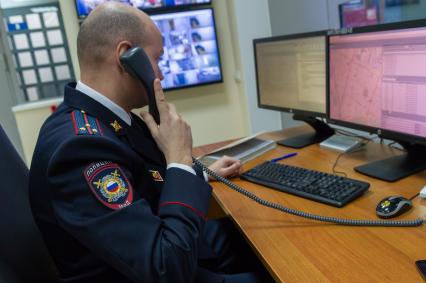 Санкт-Петербург. Дежурная часть отдела полиции в новом здании отделения полиции Выборгского района.