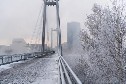 Красноярск. На берегу Енисея.