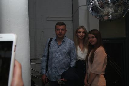 Диск298. Кинотеатр ОКТЯБРЬ. Премьера фильма КИСЛОТА. 2018. На снимке: телеведущий Леонид Парфенов