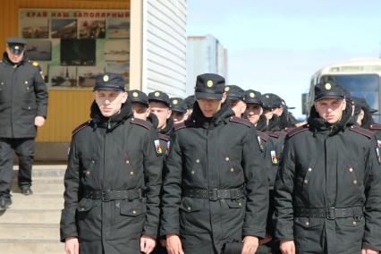Архангельская область, архипелаг Новая Земля. Военнослужащие в воинской части.