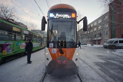 Екатеринбург. Презентация новых трамваев производства \'УралТрансМаш\' в западном трамвайном депо