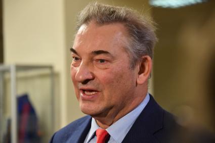 Москва. Президент Федерации хоккея России Владислав Третьяк на открытии выставки, посвященной 100-летию легендарного хоккейного тренера Анатолия Тарасова в Государственной думе.