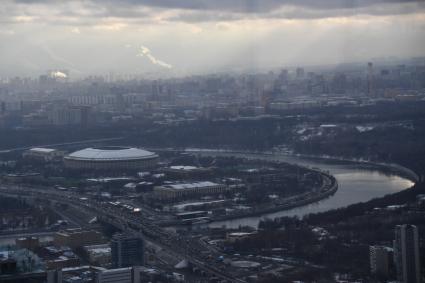 Москва.  Вид на стадион `Лужники` с 90-го этажа башни  `Федерация`Москва-Сити.