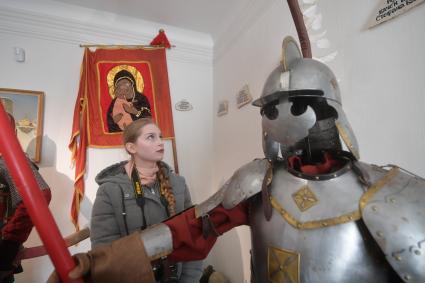 Псковская область, Изборск. Экспозиция`Летопись древнего города Изборска` в доме купца Анисимова в государственном историко-архитектурном и природно-ландшафтном музее-заповеднике `Ихборск`.