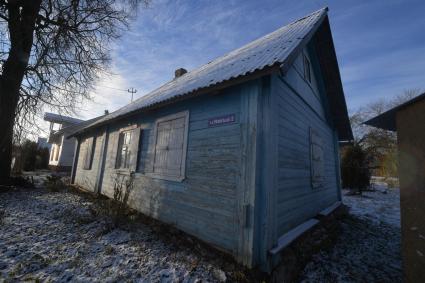 Псковская область, Изборск. Дом на Минской улице в городе .