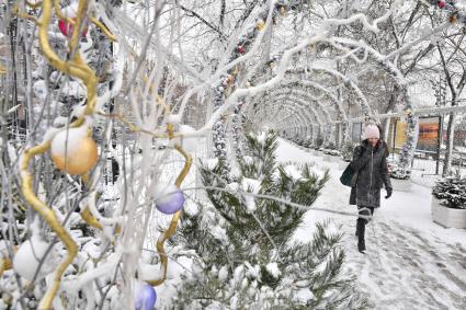 Москва.  Новогоднее оформление на Тверском бульваре.