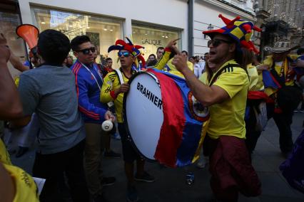 Диск299. Чемпионат мира по футболу 2018 FIFA. На снимке: футбольные болельщики