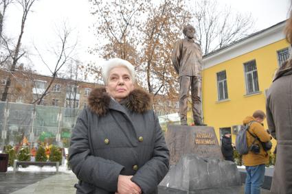 Москва. Президент Русского общественного фонда А.Солженицына, вдова писателя Наталия Солженицына на церемонии открытия памятника писателю Александру Солженицыну.