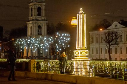 Санкт-Петербург.  Пикалов мост, украшенный к Новому году.
