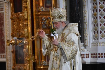 Москва. Патриарх Московский и всея Руси Кирилл во время праздничного богослужения по случаю  Рождества Христова в храме Христа Спасителя.