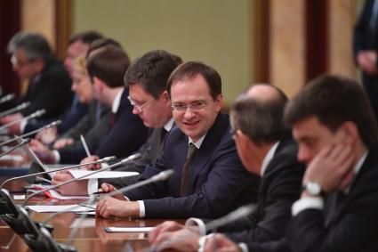Москва. Министр культуры РФ Владимир Мединский перед началом предновогодней встречи президента РФ Владимира Путина с членами правительства РФ.
