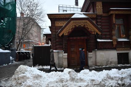 Москва.  Дом Пороховщикова в Староконюшенном переулке.