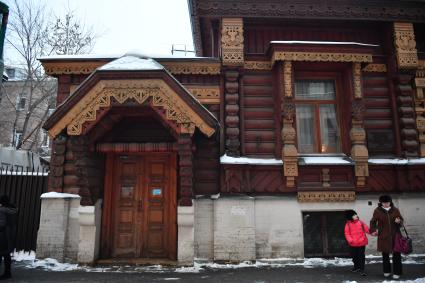 Москва.  Дом Пороховщикова в Староконюшенном переулке.