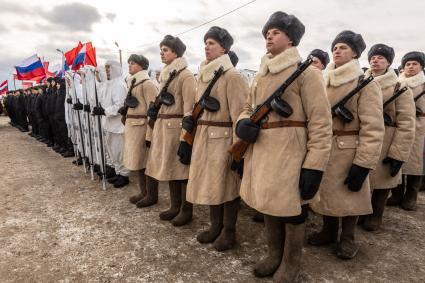 Московская область, Наро-Фоминск. Торжественная встреча эшелона с танками Т-34 , переданных Министерством обороны Лаосской Народно-Демократической Республики военному ведомству РФ.