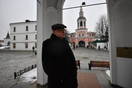 Москва.  Советник  Патриарха Кирилла  по вопросам строительства Владимир Ресин в Свято-Даниловом монастыре .