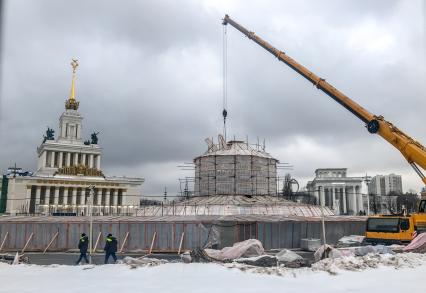 Москва, Реконструкция фонтана на ВДНХ.