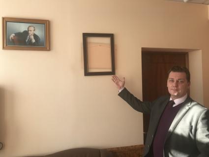 Республика Хакасия, Саяногорск. Журналист Михаил Валов, ставший на протестной волне мэром Саяногорска.
