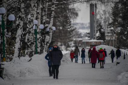 Казахстан, Алтай (Зыряновск). Вид на одну из улиц города.