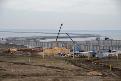 Крым,Тамань. Вид на строительство железнодорожной части Крымского моста.